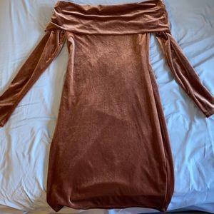 Long sleeve and off shoulders dress